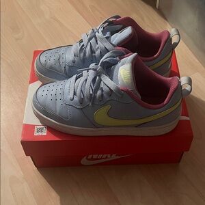 Nike Kids Sneakers in Light Blue and Yellow